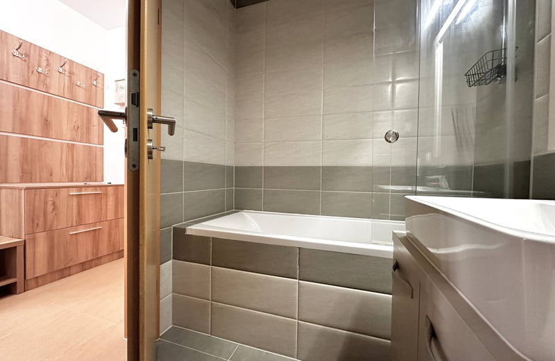 Аренда уютной 2-комнатной квартиры в Брашове, Румыния